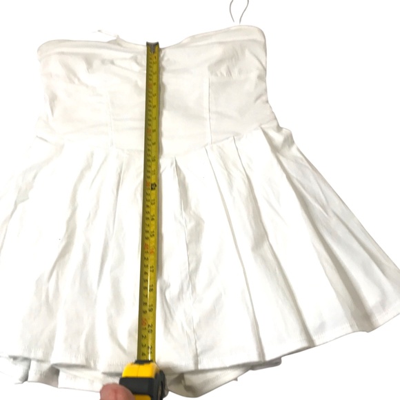 Women’s White Strapless Mini Dress/Pleated Skirt Summer Party Outfit New - Picture 6 of 12